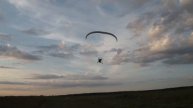 Пролёт на паралёте, подъемом на высоту, красивый вид н?