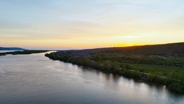 Красивый майский закат над Фëдоровкой и п - вом Копылово, и берег сильно затопило...