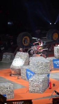 Aniol Gelabert #moto #motorsport #trialindoor #motorcycle #xtrial #bike #motorbike