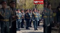 Для 100-летнего ветерана в Новосибирске провели Парад Победы возле дома