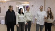 Как правильно встречать гостей в ресторане | Ошибки хостес и официантов