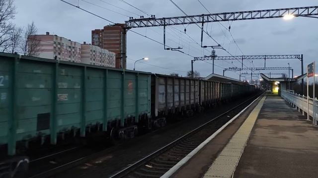 Тепловоз 2ТЭ116У-0110 о.п. Ульянка, г.СПб, 19.11.2021г.