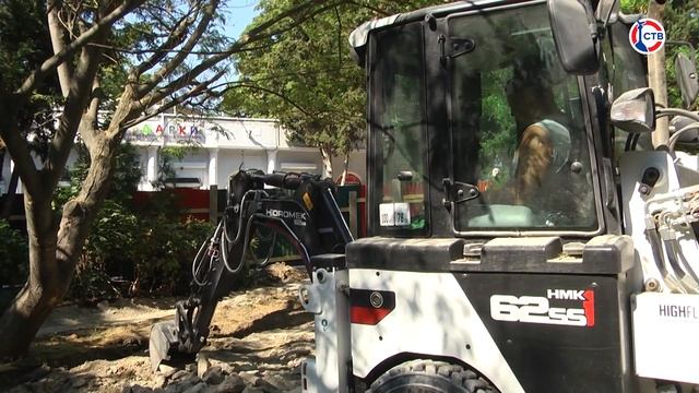 В Севастополе благоустраивают сквер возле Центрального рынка