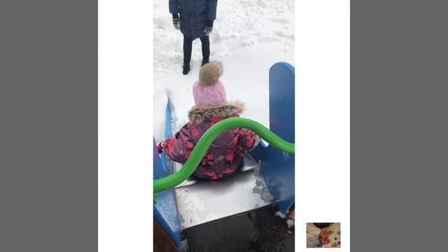 ☃️⛄️ Дети лепят снеговика