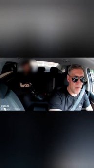 Таксист высадил пакса! Аста ла виста, бэби!