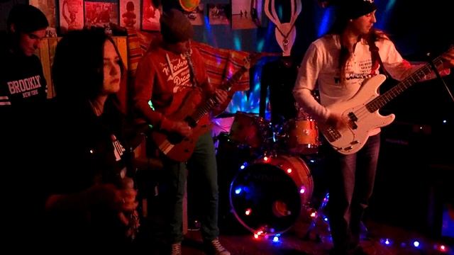Молодые пацаны - Кресты (live @108cafeshop 31.10.2015)