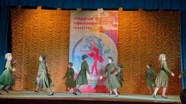 Образцовый театр танца "Белая птица" танец "Смуглянка"