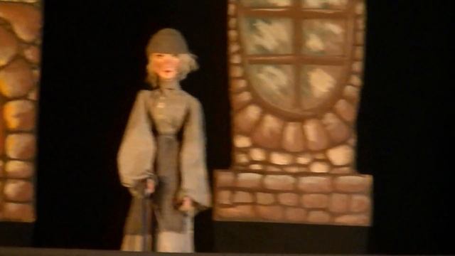 Лялькова вистава "Попелюшка" (1част.)