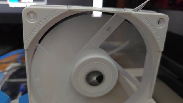 Вентилятор Thermalright TL R12 W максимальные обороты вращения 1558 rpm