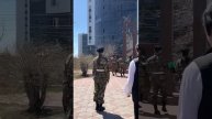 Студенты спортивно-патриотического клуба Бухэ Бургэд БГУ на митинге возложили гирлянду к мемориалу п