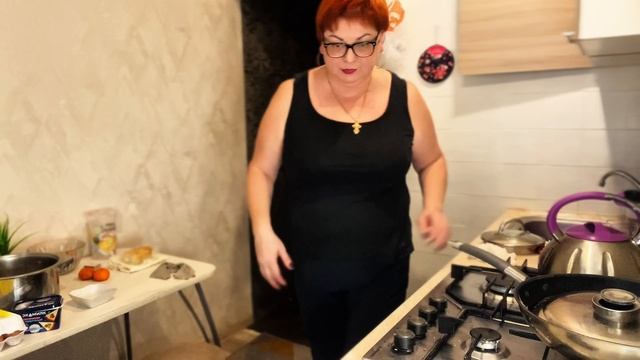КАК СОВЕТУЮТ ИДЕАЛЬНЫЕ😉ТЕПЕРЬ РУМЯНА РИСУЮ ПОМАДОЙ/ОГРОМНЫЙ ХАЧАПУРИ/МУКБАНГ