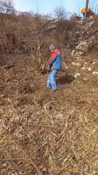 СТРАННЫЙ ТИП ХОДИТ ОКОЛО ЗАБОРА! ЧТО ЕМУ НУЖНО?) #реком?