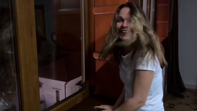Лучший сюрприз для девушки! "Любить одного человека" неожиданный подарок от парня!  Счастье!