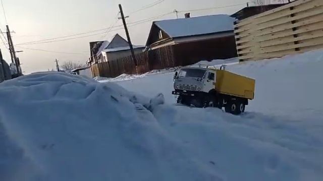 RC КамАЗ 4310С ходовые испытания - покорение горы.