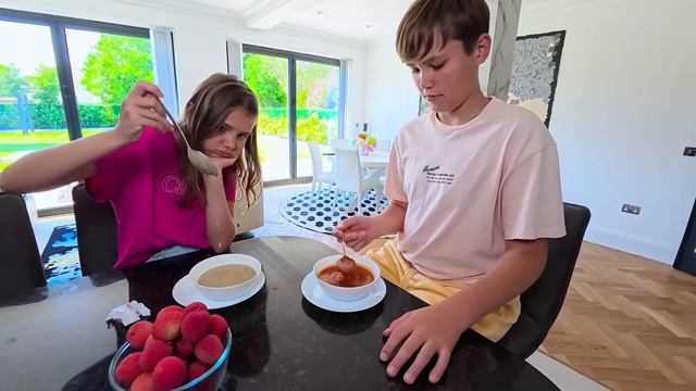 Мистер Макс Построили 3х этажный Дом из картона