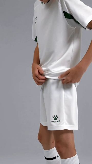 Детская форма для футбола KELME (белый)/ Children's football kit KELME (