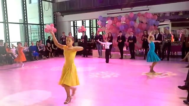 Медленный вальсс