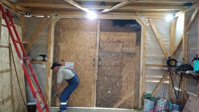 Как утеплить стены постройки каркасного типа