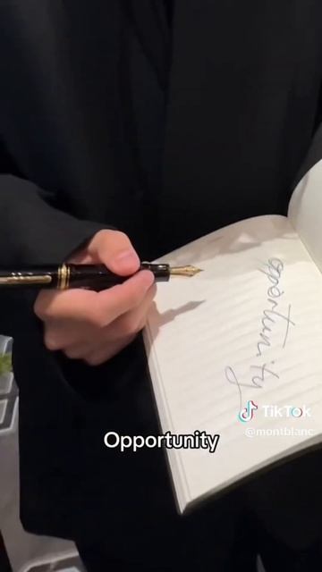 Видео из тиктока с аккаунта Montblanc🌟