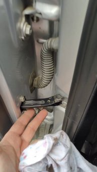 ТУГОЕ ОТКРЫТИЕ ДВЕРЕЙ ?! УЖАСНЫЙ СКРИП ?! Хитрый способ 😉 Не используй ВД и Силикон !