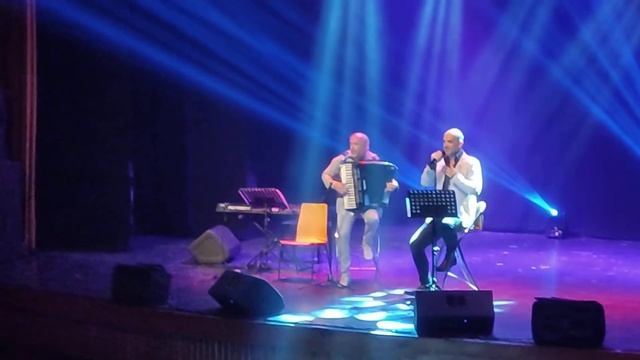 Моим украинским друзьям от Методие Бужора