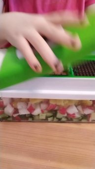 Как просто и быстро нарезать овощи для окрошки