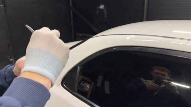Видео установка 2Д дефлекторов / плоских ветровиков на Mazda 323 (BA) седан 5 поколение / Мазда 323