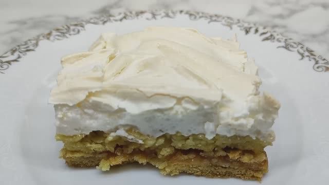ПИРОГ С БЕЗЕ И ВАРЕНЕМ - ЭТО ОЧЕНЬ ПРОСТО И ВКУСНО!