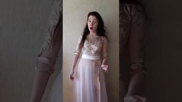 Петрова Екатерина-Русская народная песня в обработке С. Василенко-"По сеничкам Дуняшенька гуляла.."
