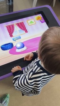 UTS Play Kids - интерактивный стол в детской клинике