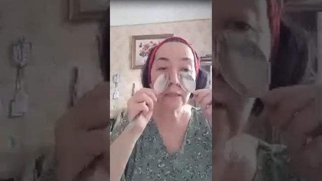 Банановая маска и массаж ложками