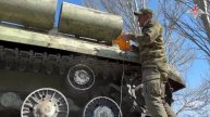 Воины-танкисты чтят память предков