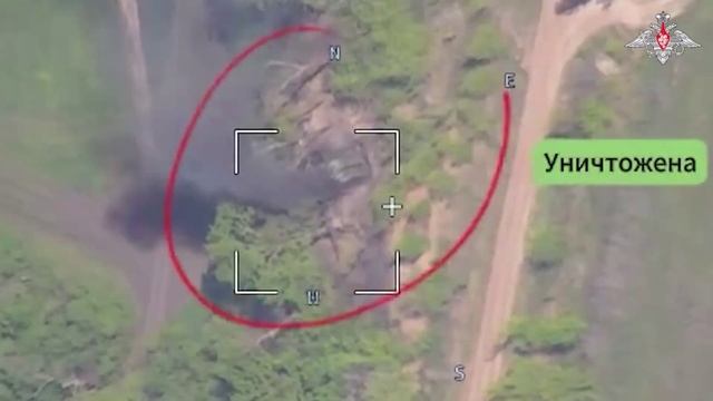 🎮 Операторы дронов «Южной» уничтожили САУ «Акация» и легковой автомобиль ВСУ.