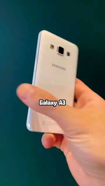 РЗБИВАЮ ТЕЛЕФОН МОЛОТКОМ! #smartphone #топ #андроид #рекомен