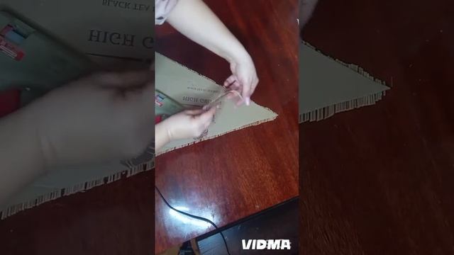 Ëлка из бросового материала своими руками