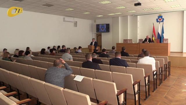 ГЛАВА ЖЕЛЕЗНОГОРСКА ВЫСТУПИЛ НА ПЛАНЕРКЕ С ОТЧЕТОМ ЗА 2024 ГОД