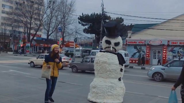 Злой снеговик / Пугающий пранк / Смешные приколы над людьми