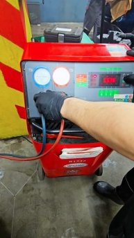 Мойка М3 Бухарестская. Заправка кондиционера