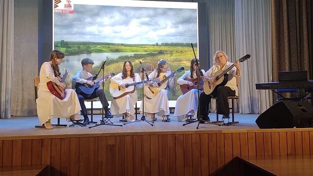 Кайбычның сәнгать мәктәбе укучылары һәм укытучылары «Җиңүле яз җыры» дип исемләнгән концерт куйды