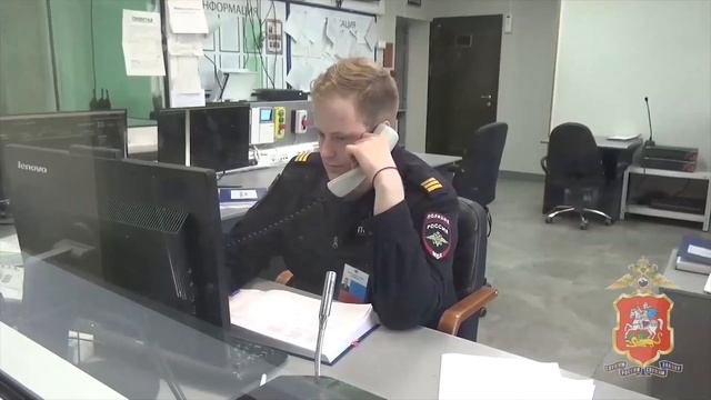 Полицейские из Химок задержали курьера телефонных мошенников, которые обманули пенсионерку на 4,5 мл