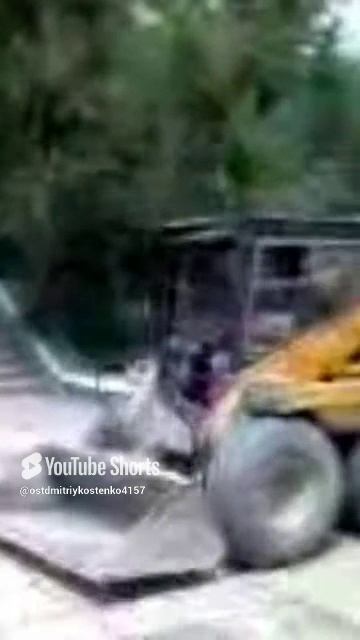 Дрессировка экскаватора.mp4