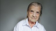 На ее школьный выпускной началась война