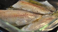 Рыба с оливками, кедровыми орешками,базиликом и вином