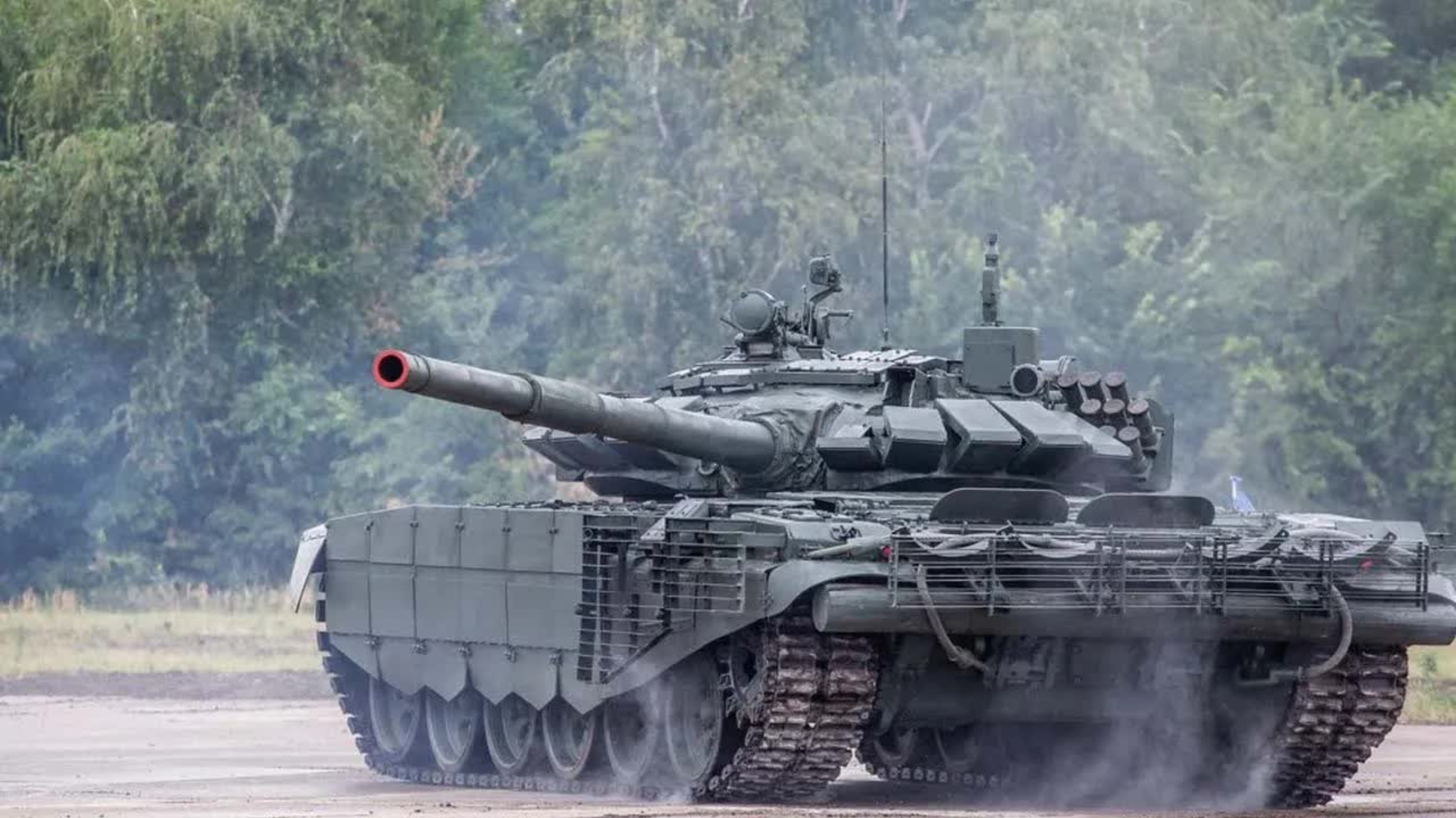 Российский танк Т-72Б3 в бою! Мощь и точность российского танка