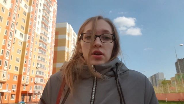 30 апреля 2022 г. Ну не любит он сниматься😊гуляли, а потом зашли в Бургер Кинг 😋