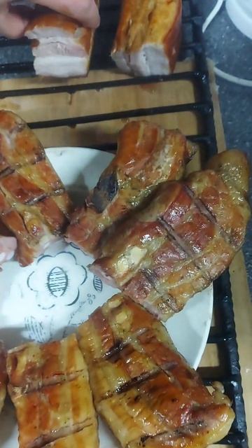 БЕКОН И ГРУДИНКА ГОРЯЧЕГО КОПЧЕНИЯ