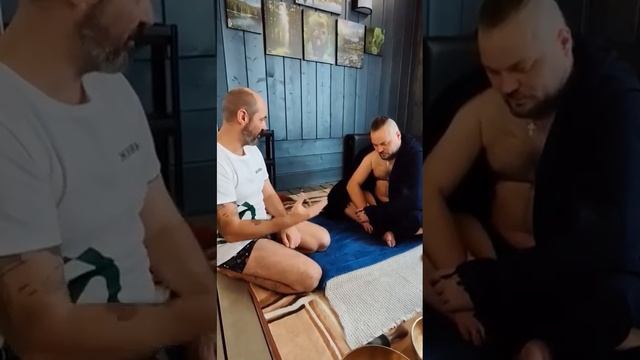 Виброакустический массаж поющими чашами Healingbowl в бане