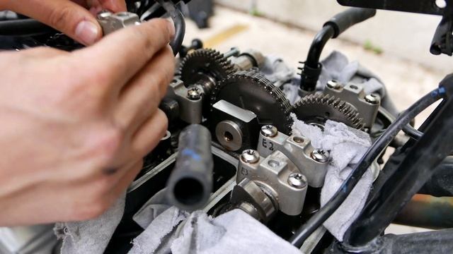Valve Clearance Check and Shim Replacement on a Triumph Bonneville