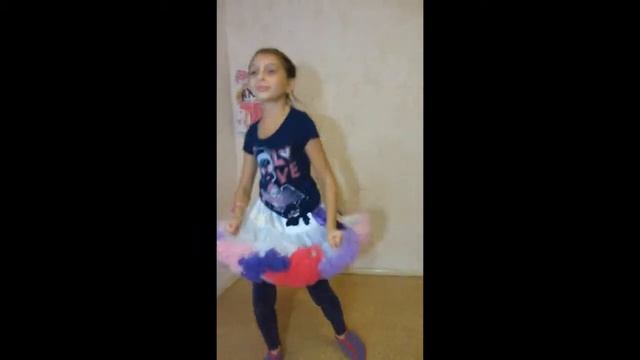 Понравилась песня. Зажигала и нас вовлекла!
