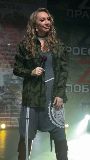 Наталия Иванова - Песня-репортаж о строителях Камаза